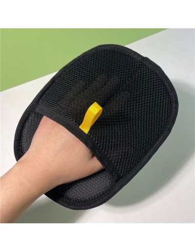 Pirštinė surenkanti gyvūnų kailį